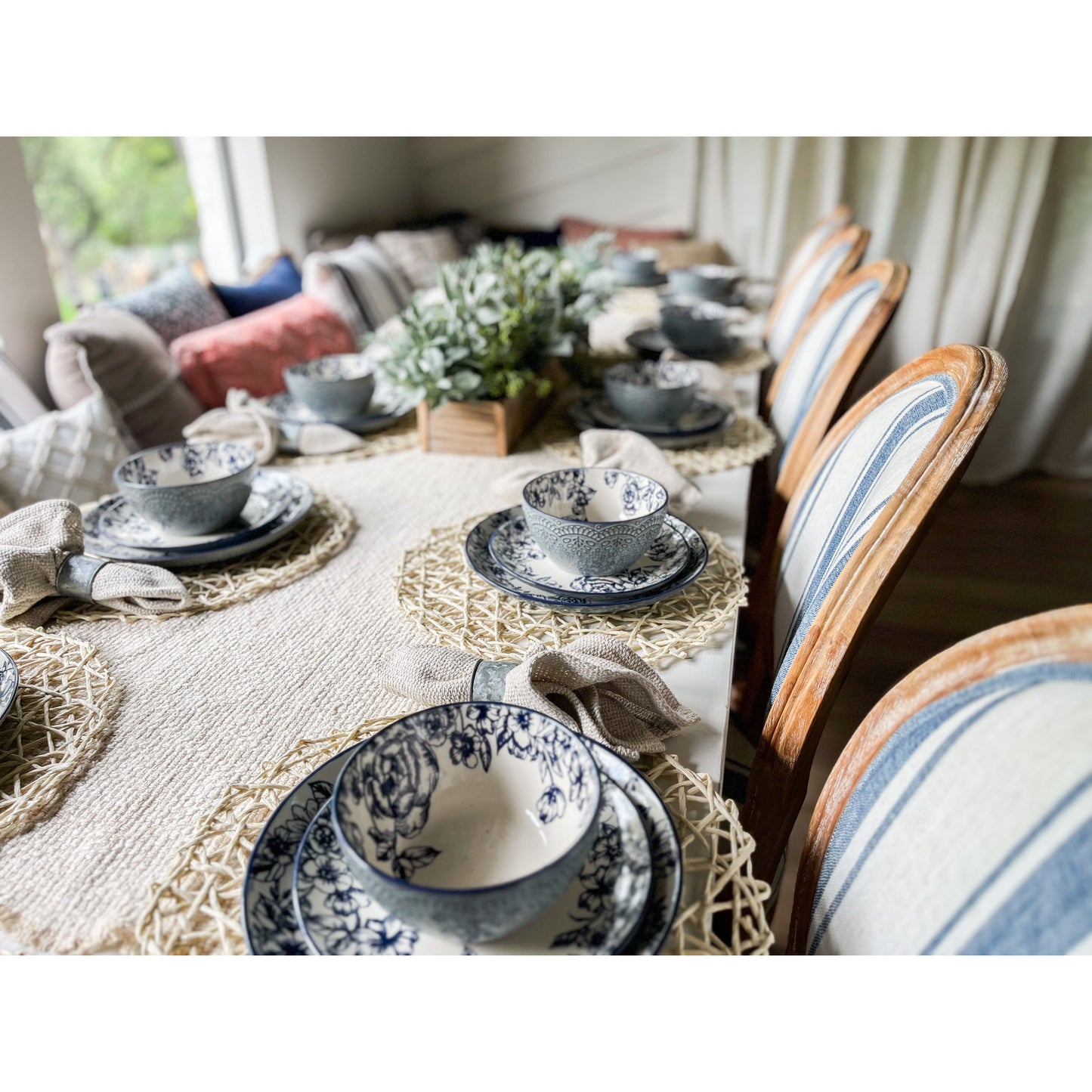 Alessandra Farmhouse Table