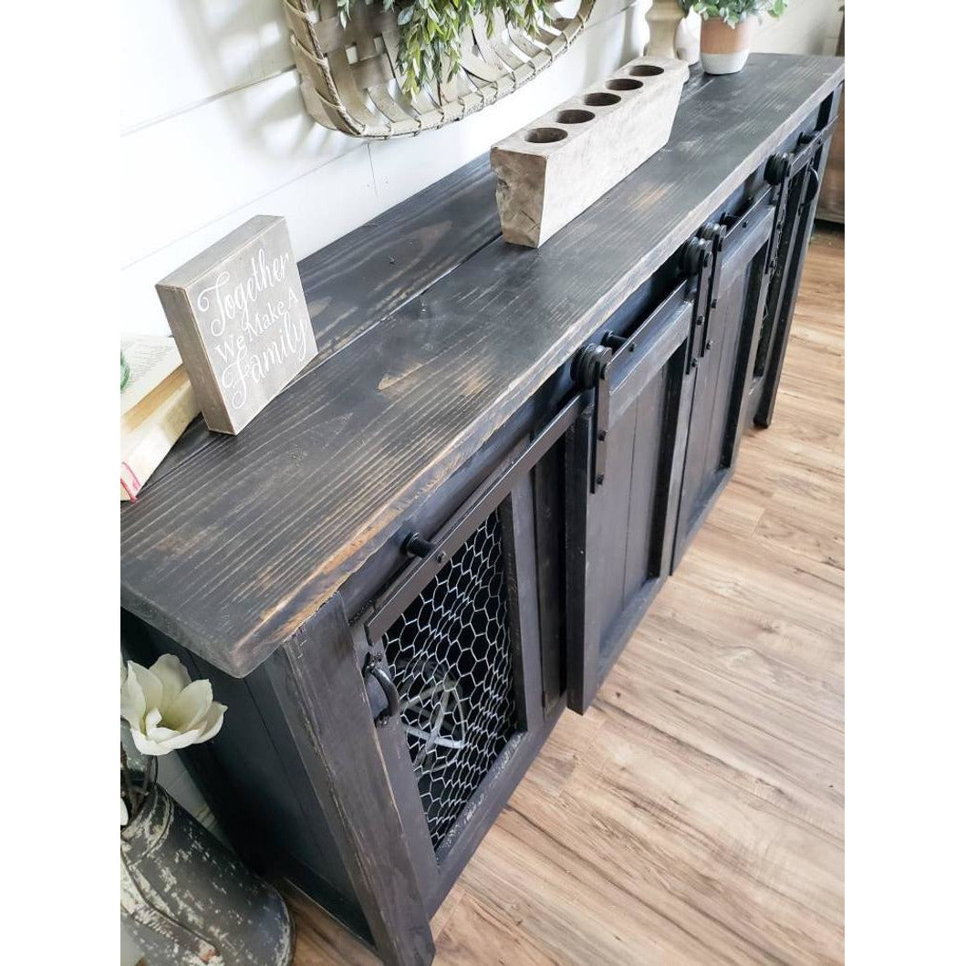 Alicia Farmhouse entertainment console