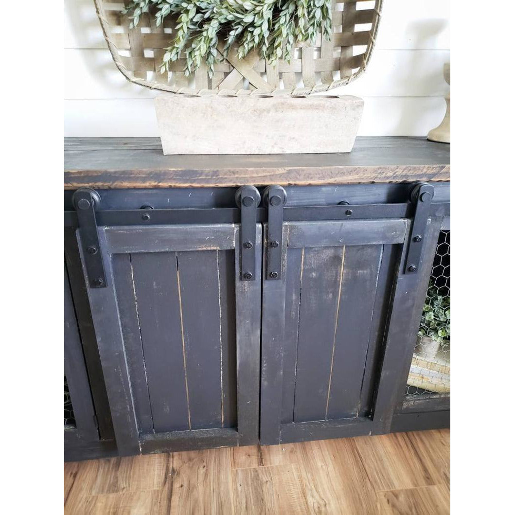 Alicia Farmhouse entertainment console