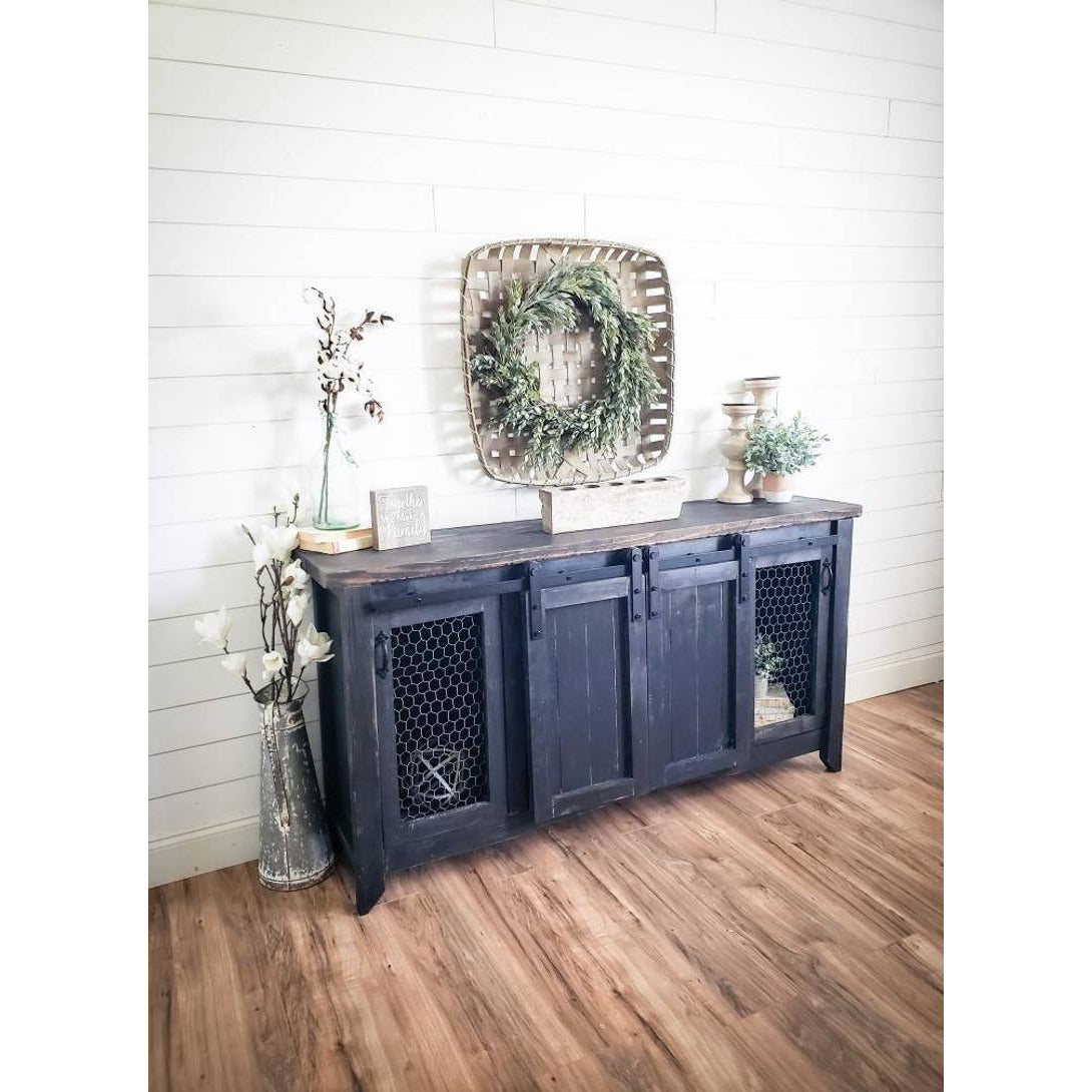 Alicia Farmhouse entertainment console