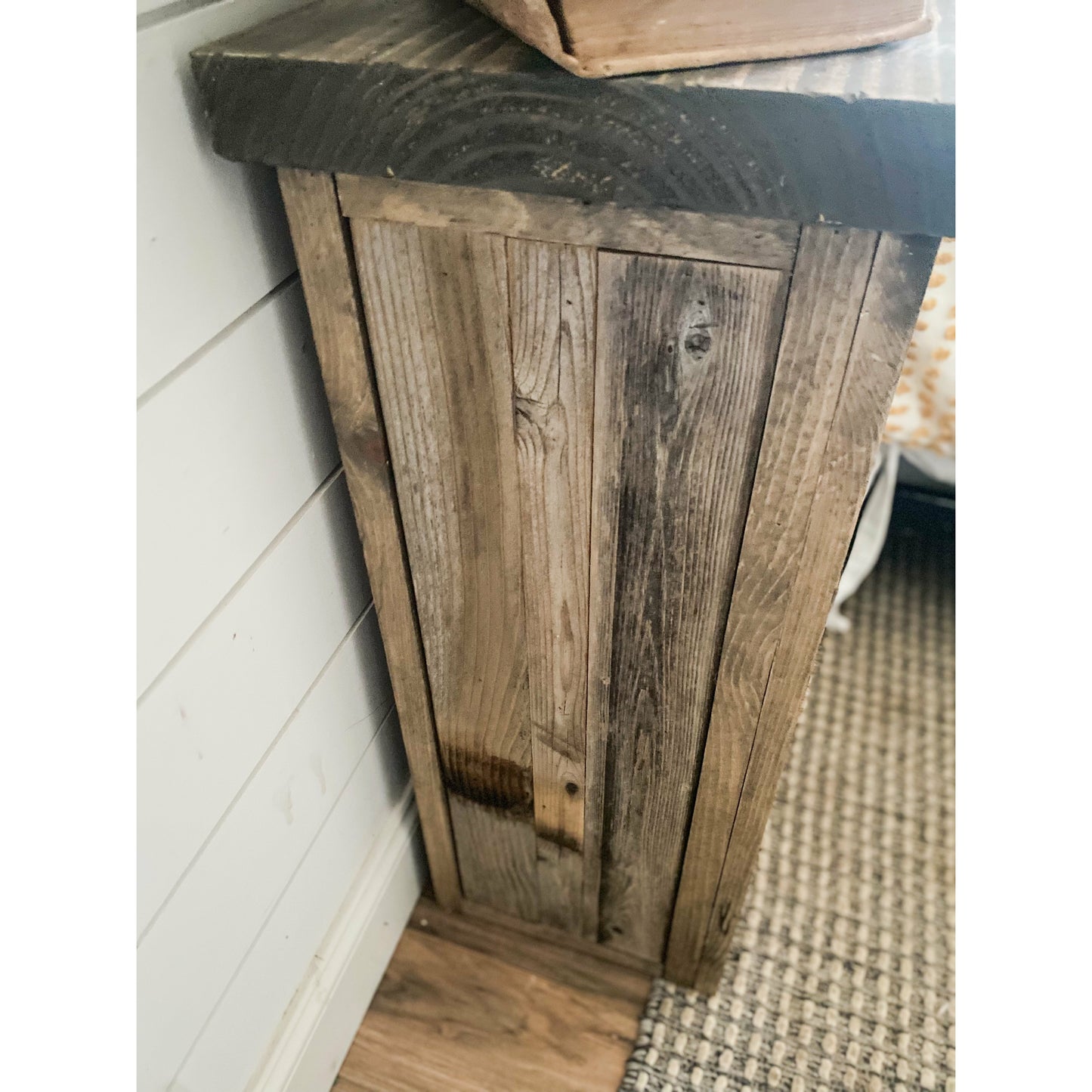 Miley Farmhouse Nightstand