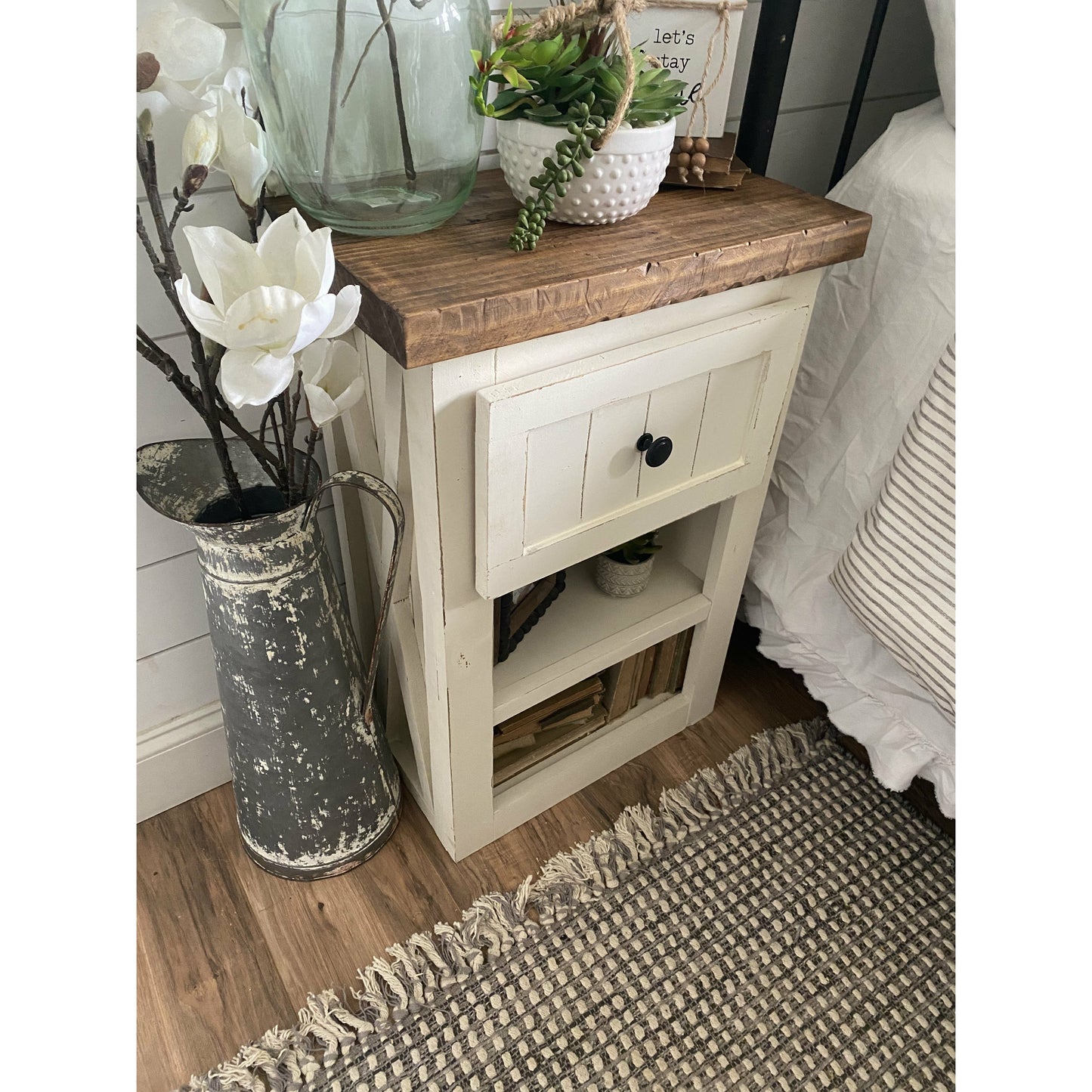 Livy Farmhouse Nightstands