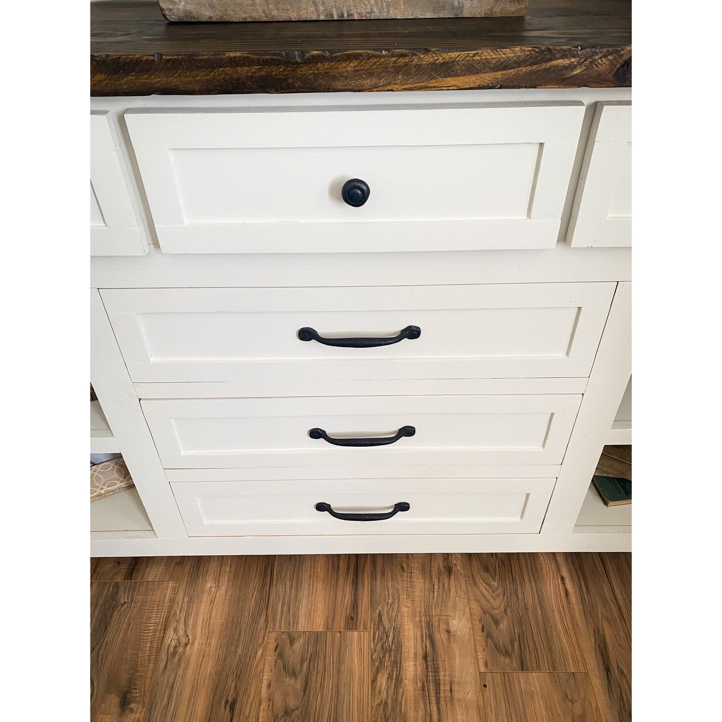 Priya Farmhouse Dresser