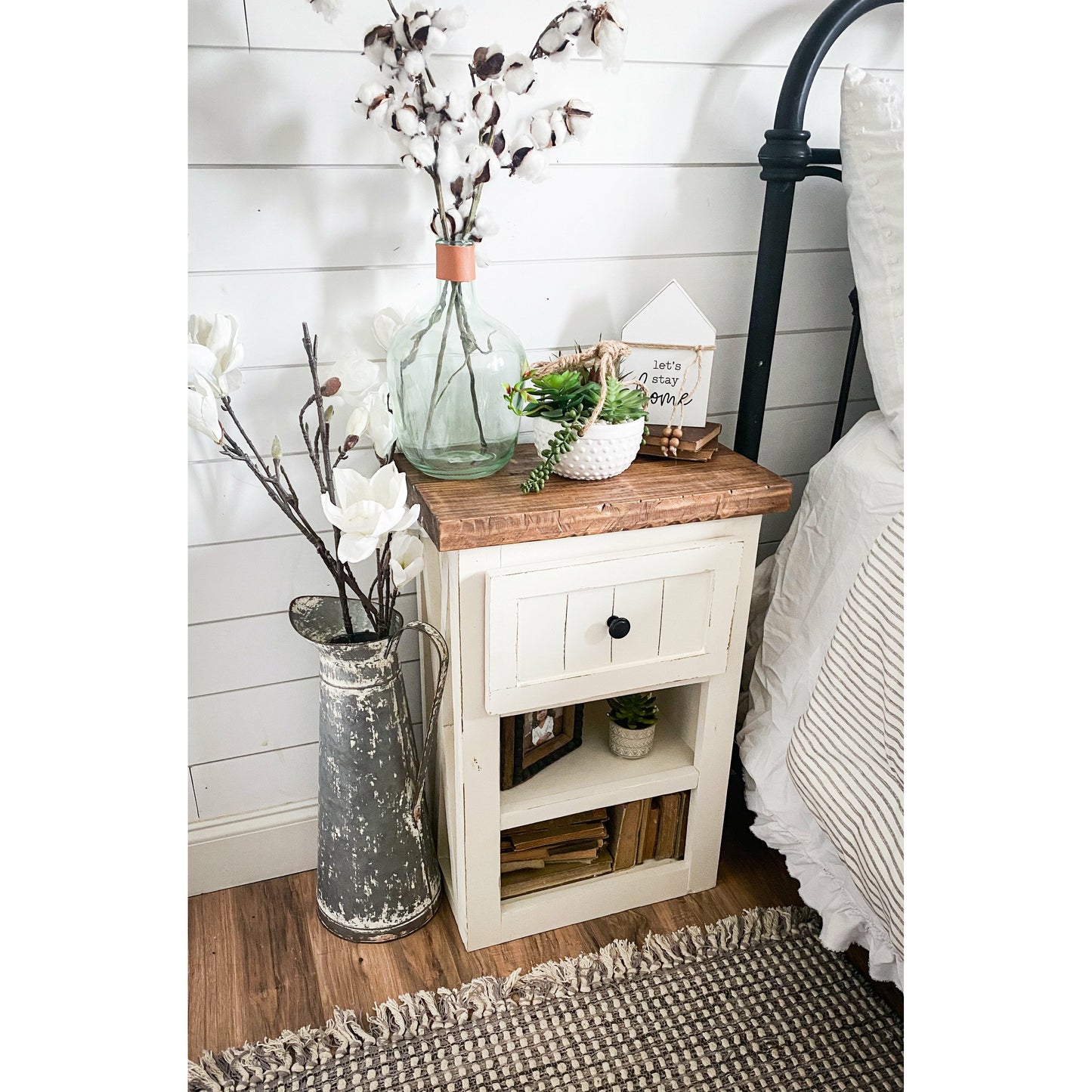 Livy Farmhouse Nightstands