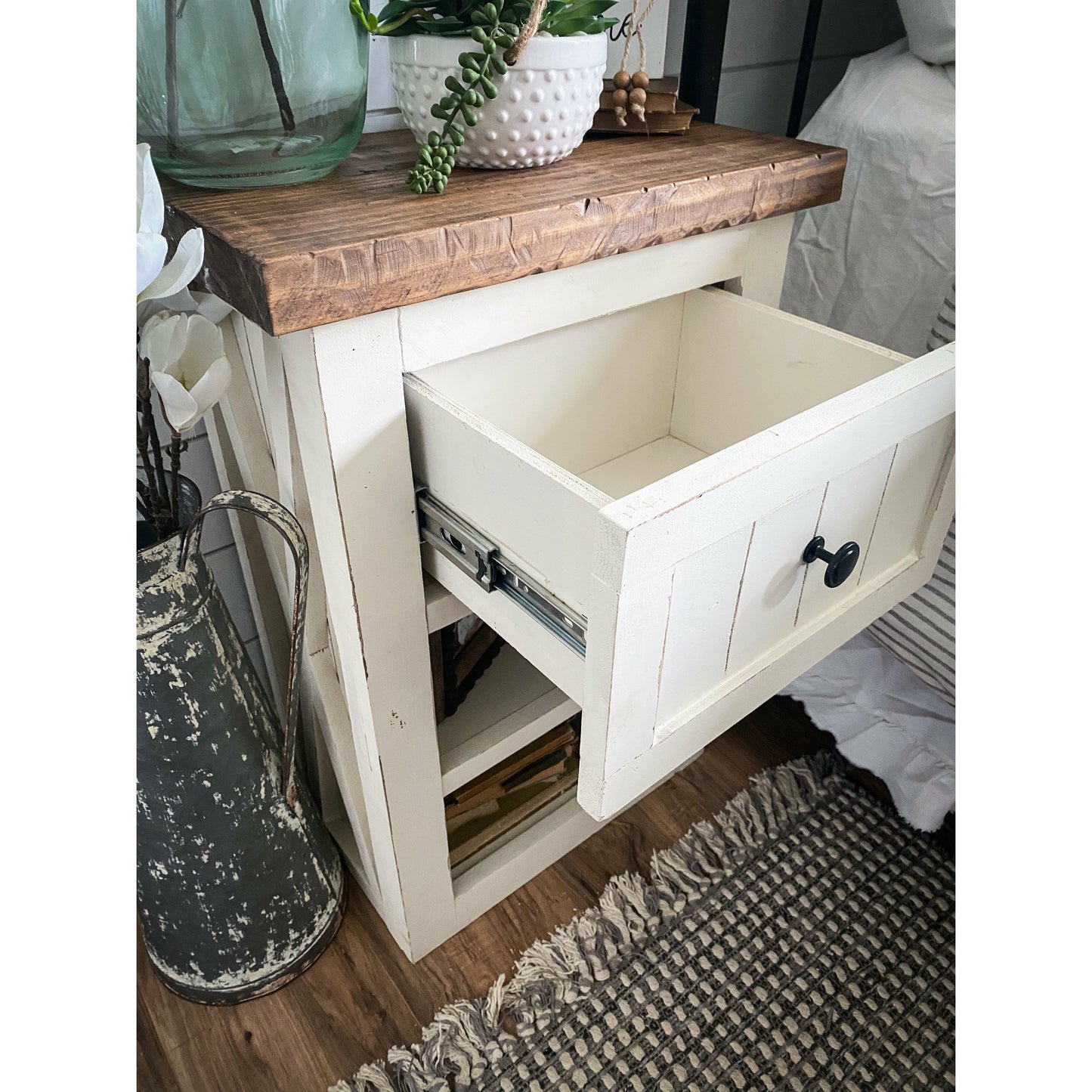 Livy Farmhouse Nightstands